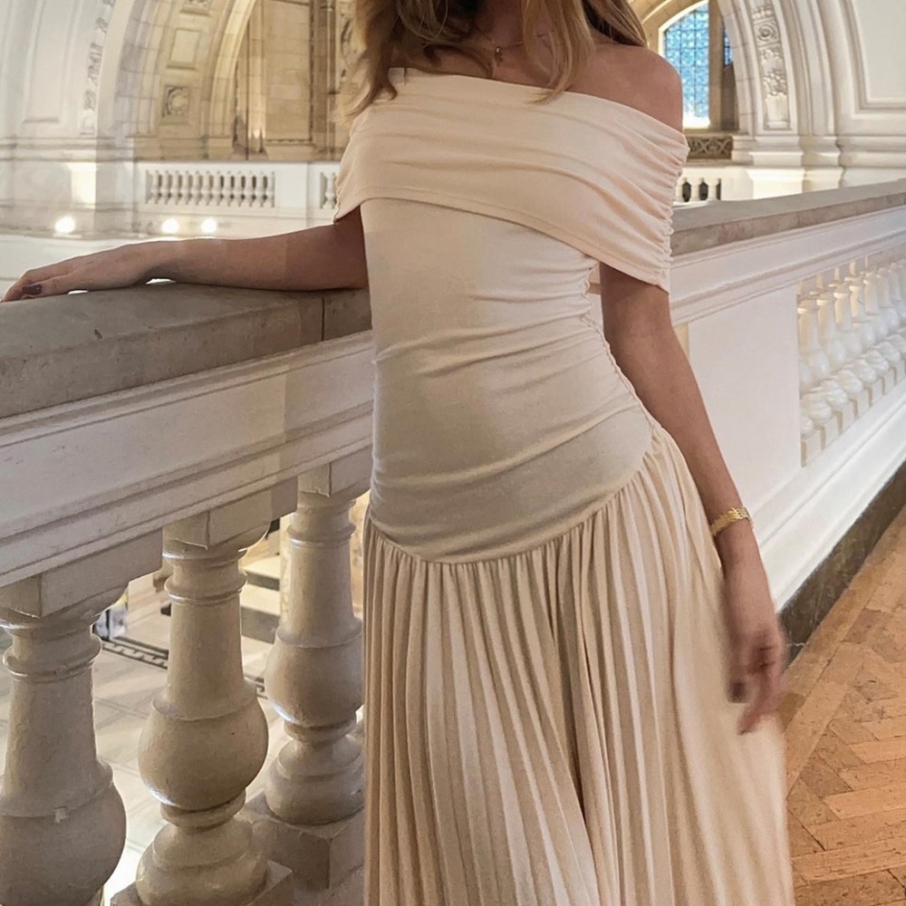 Lioness Field of Dreams Cream Off-Shoulder Maxi Skirt - Picture 4 of 12